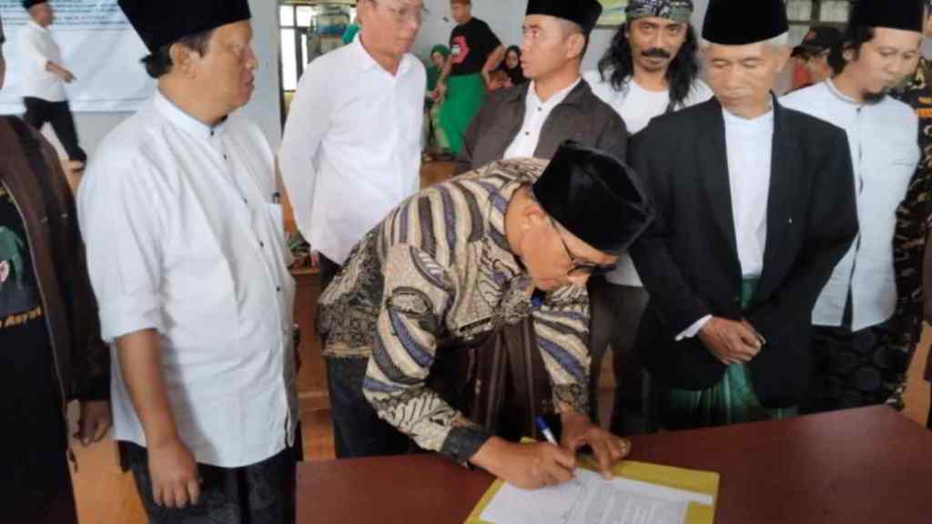 Sambut Tahun Baru Islam, Warga Langkaplancar Pangandaran Deklarasi Tolak Penyakit&nbsp;Masyarakat