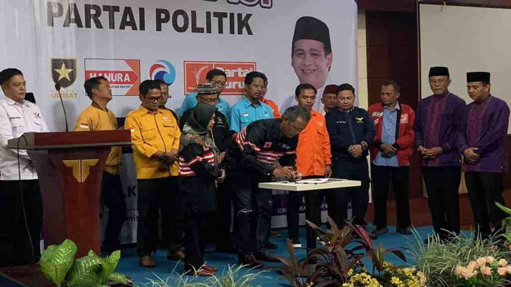 Koalisi Semakin Gemuk, 8 Parpol Non Parlemen Dukung Herdiat-Yana di Pilkada&nbsp;Ciamis