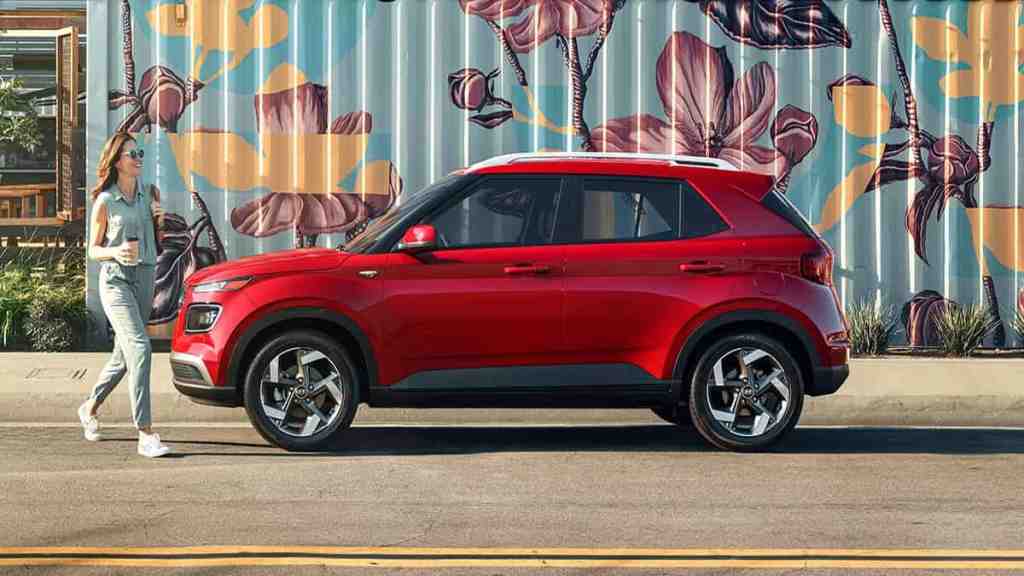 Mobil Hyundai Venue, SUV Compact Siap Saingi&nbsp;Rocky-Raize